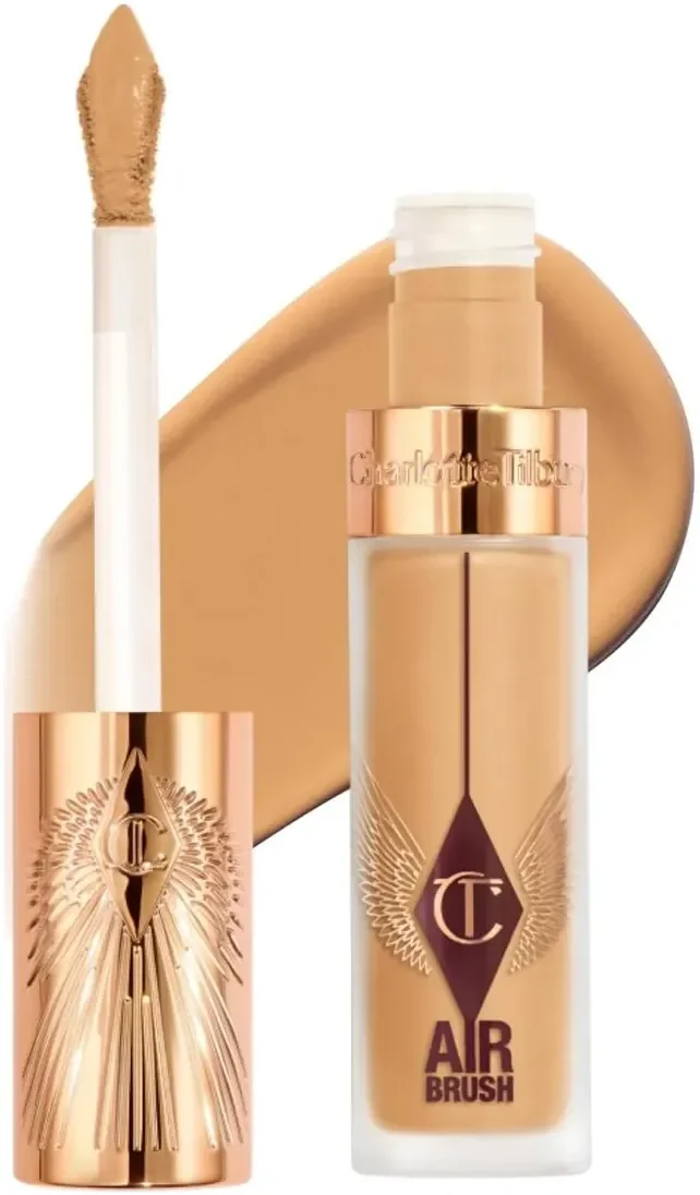 Charlotte Tilbury — corrector, del kit de Cintia Lentini Studio Make Up