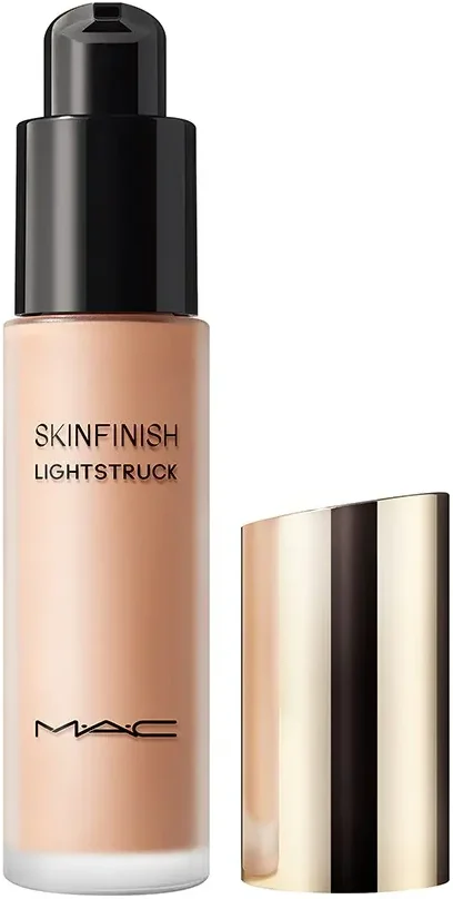 M·A·C — rubor, bronzer y luz, del kit de Cintia Lentini Studio Make Up